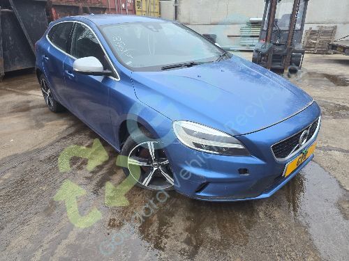 VOLVO V40 T3 R-DESIGN MK3 (525) 2012-2016 Rear Tail Light Left Side