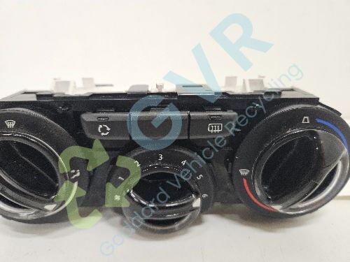 PEUGEOT 208 Heater Control Panel