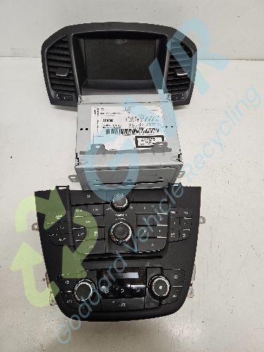 VAUXHALL Insignia A Sat Nav Kit - Unit/Controls/Display Screen